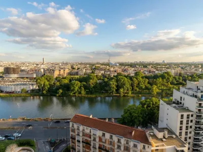 Penthouse à La Défense avec Vue Panoramique sur Paris et Jardin Suspendu