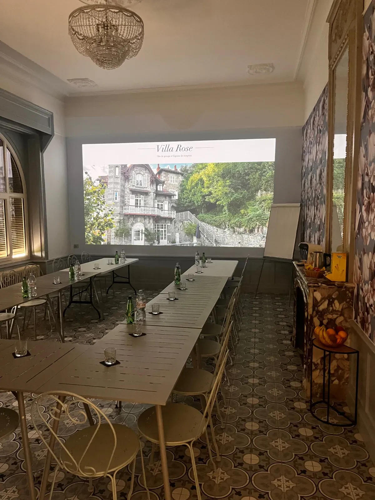 Renovated Countryside Venue for Events & Stays in Sainte-Catherine