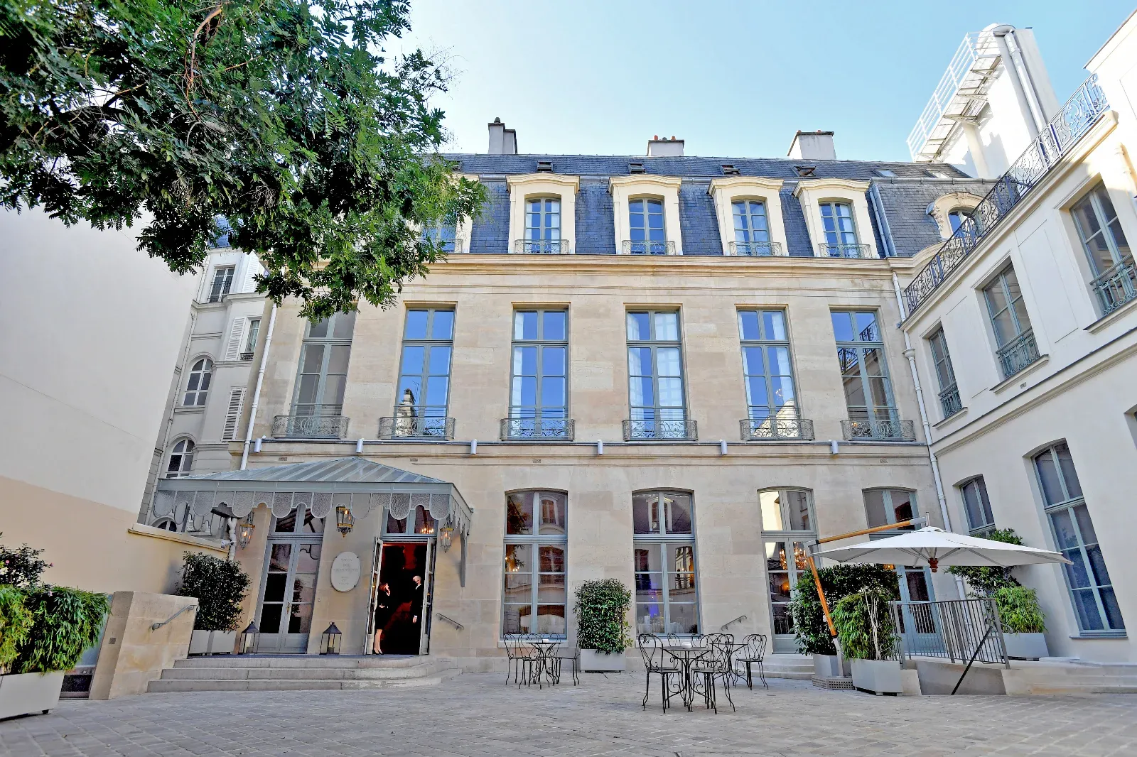 Elegant 18th-Century Mansion for Corporate Events & Galas in Paris