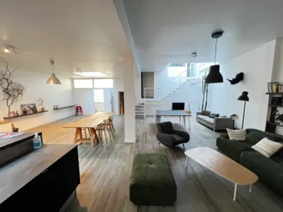 Modular 450 m² Studio & Event Space in Bagnolet for Productions