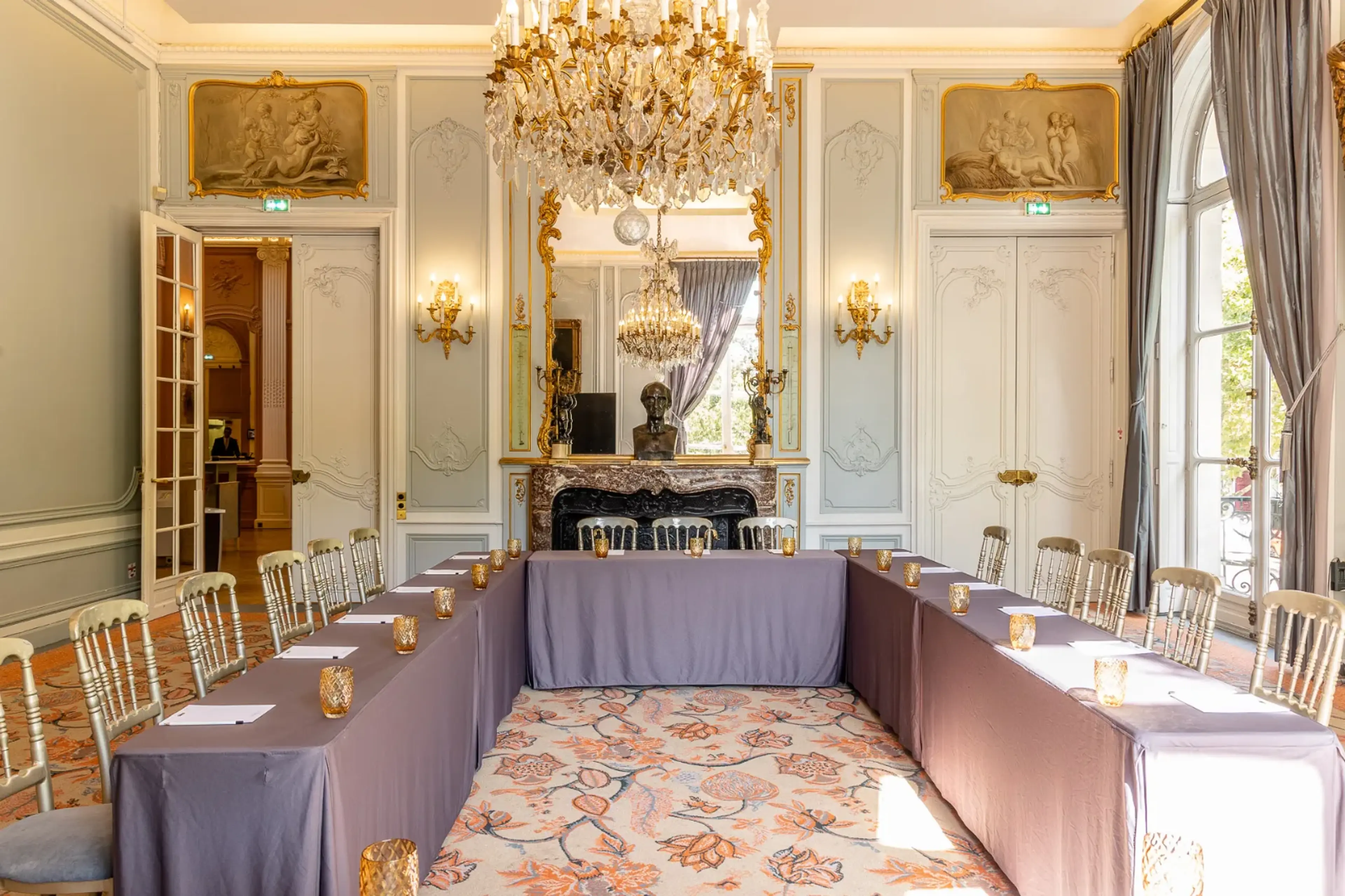 Salon Club