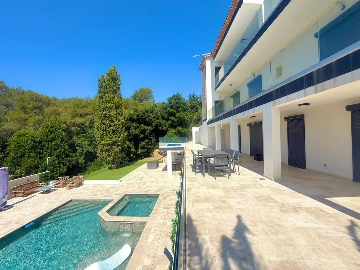 Villa de Luxe à Mougins | Événements Privés & Hébergement Haut de Gamme
