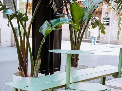 Café à Cannes : Lieu Idéal pour Réunions d'Affaires et Événements