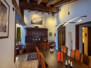 Exclusive Davos Chalet: Premier Venue for Events & Executive Retreats