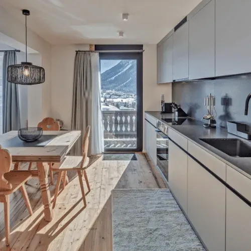 Chalet de Ski Luxueux avec Sauna et Fitness à Davos Dorf