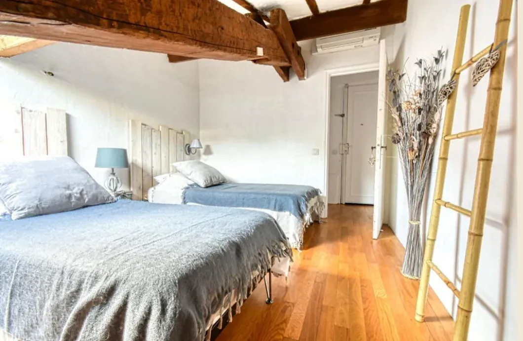 Modern 3-Bedroom Flat for Events in Cannes