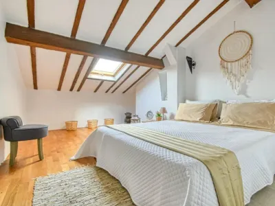 Modern 3-Bedroom Flat for Events in Cannes