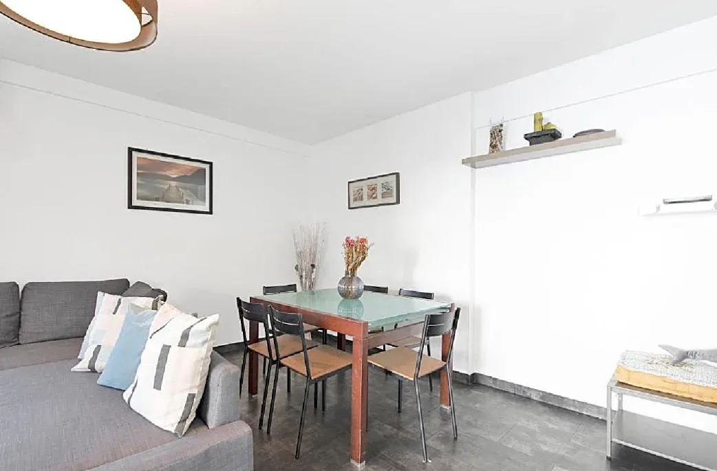 Spacious 2-Bedroom Apartment in the Heart of Cannes