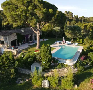 Villa with Mountain View for Corporate Events in La Roquette-sur-Siagne