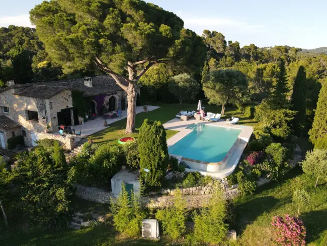 Villa avec Vue Montagne pour Événements d'Entreprise à La Roquette-sur-Siagne