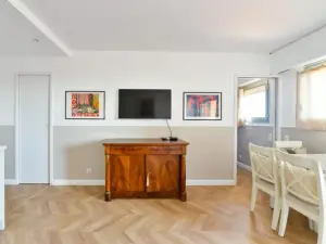 Charming Studio with Terrace in Old Town Cannes