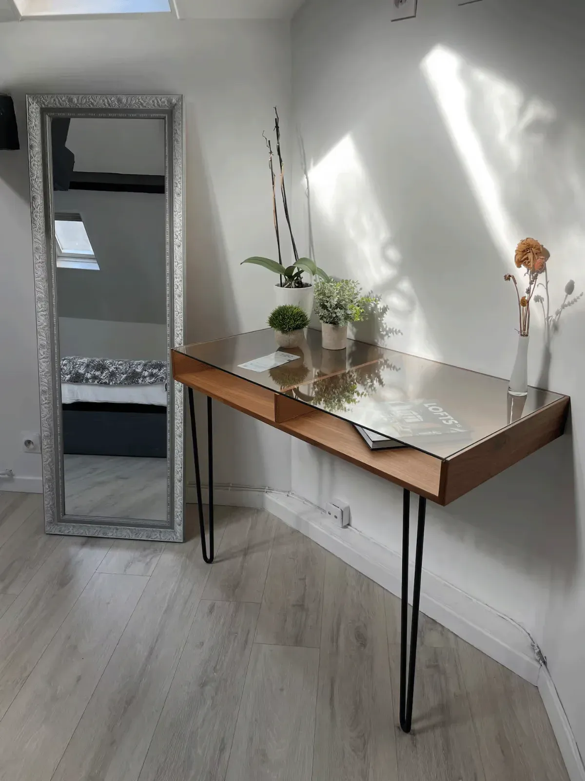 Exclusive Parisian House: Historic Taxi Exchange Retreat