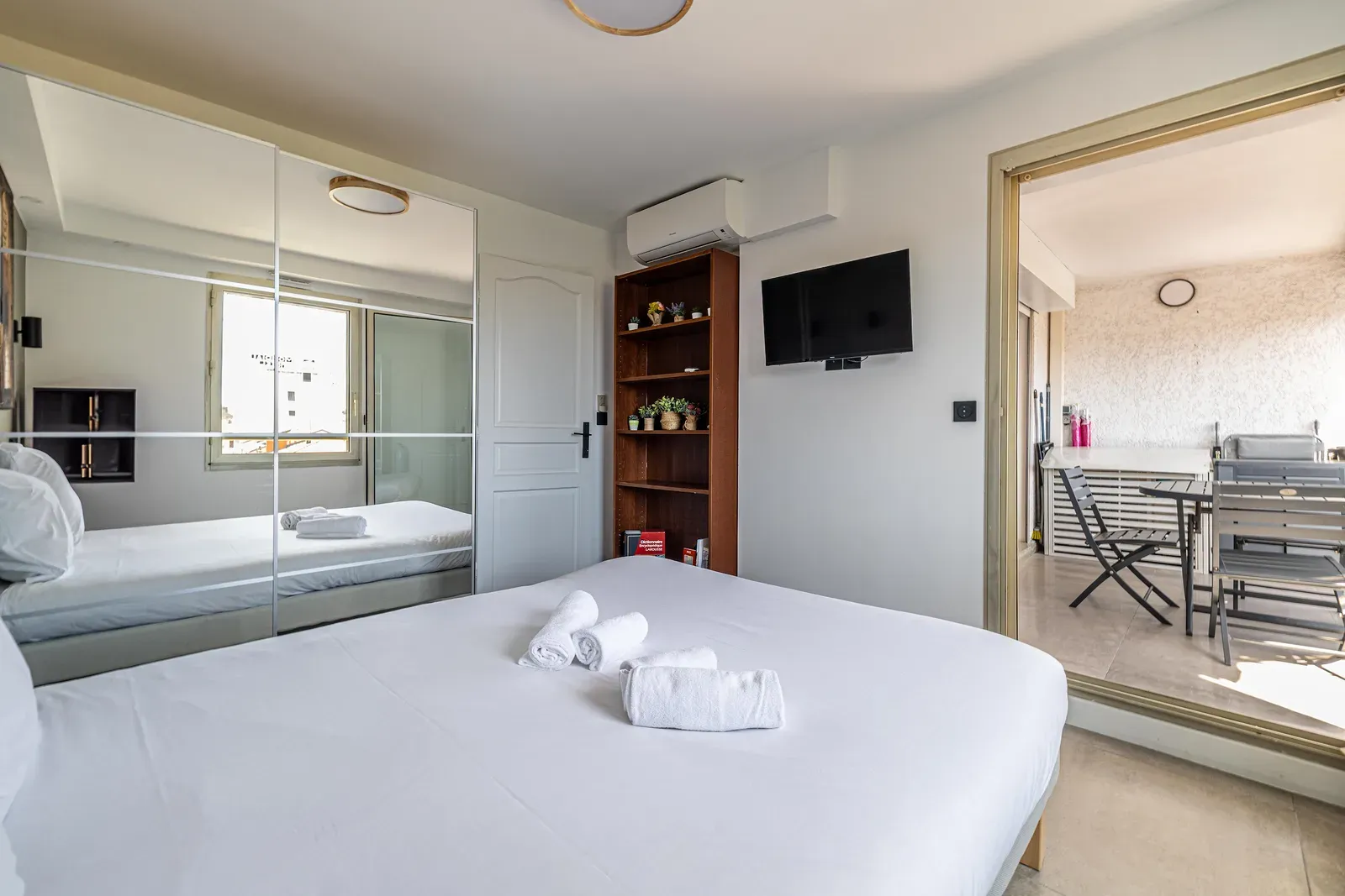 Appartement Moderne à Cannes : À Deux Pas de la Croisette et du Palais des Festivals