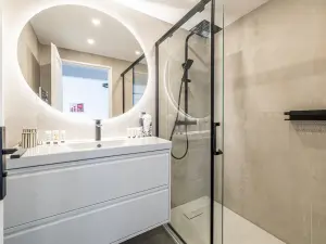 Appartement Moderne à Cannes : À Deux Pas de la Croisette et du Palais des Festivals