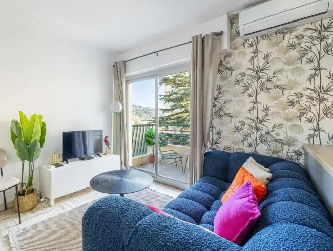 Refined Studio in Cannes: Tranquil Stay Near Banane District