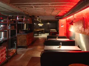 Urban Neapolitan-Inspired Venue for Corporate Events in Barcelona