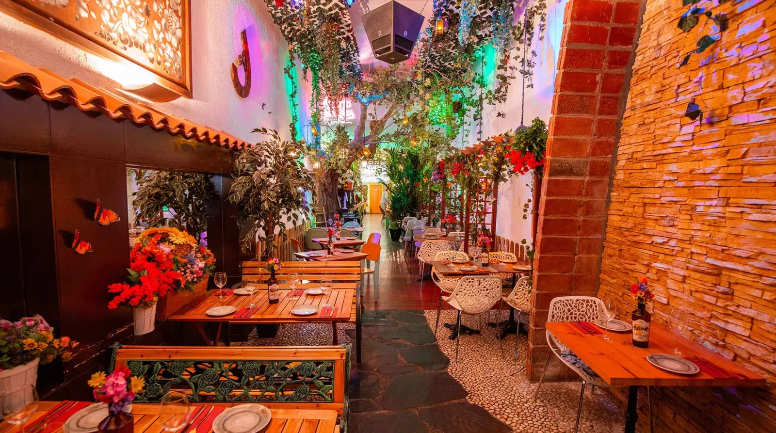 Urban Oasis: A Nature-Inspired Venue for Corporate Events in Barcelona