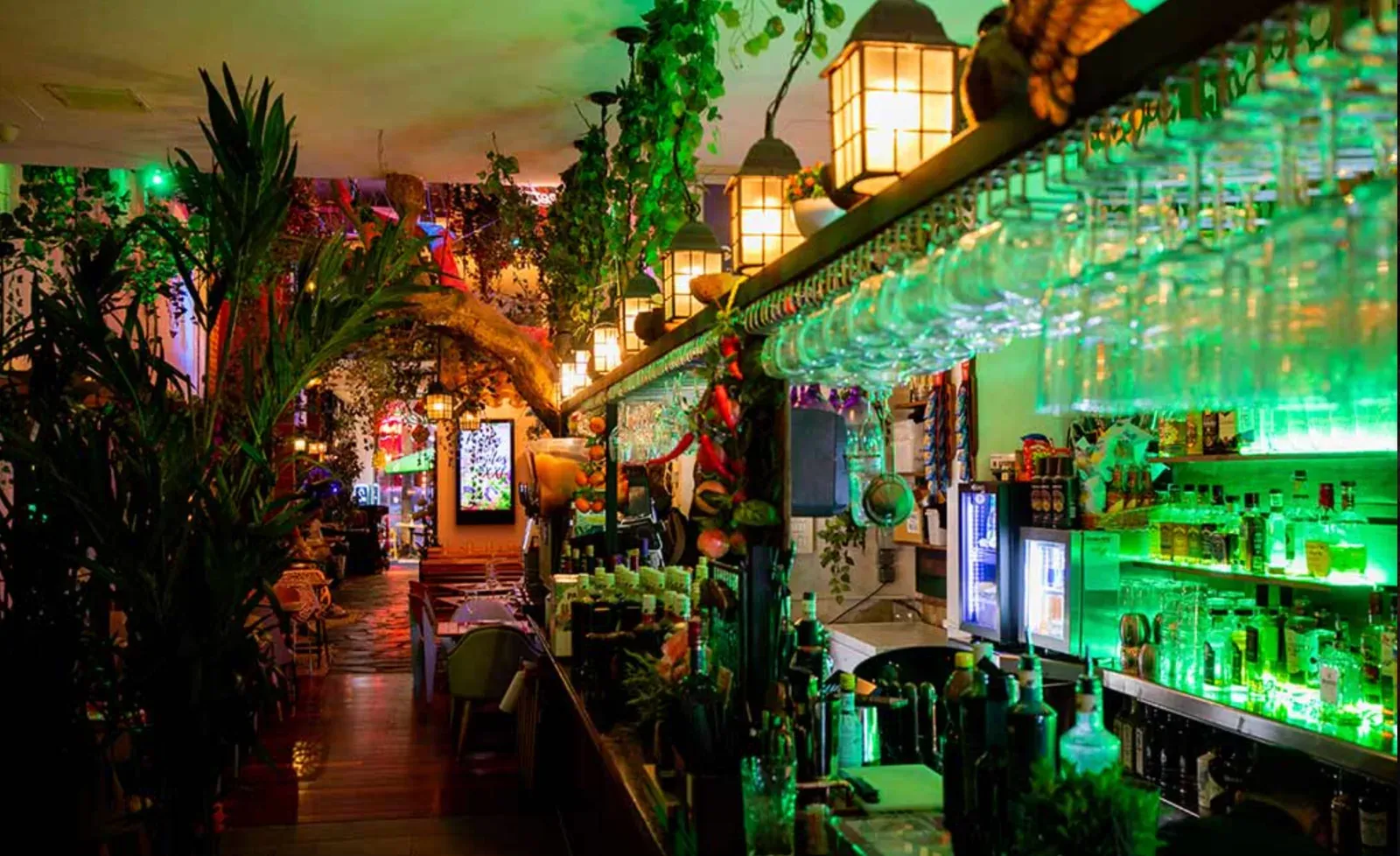 Urban Oasis: A Nature-Inspired Venue for Corporate Events in Barcelona