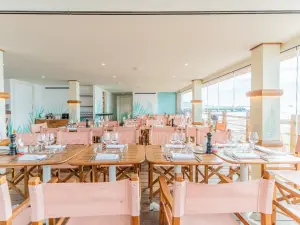 Mediterranean Culinary Gem: Beachfront Venue for Events in Cannes
