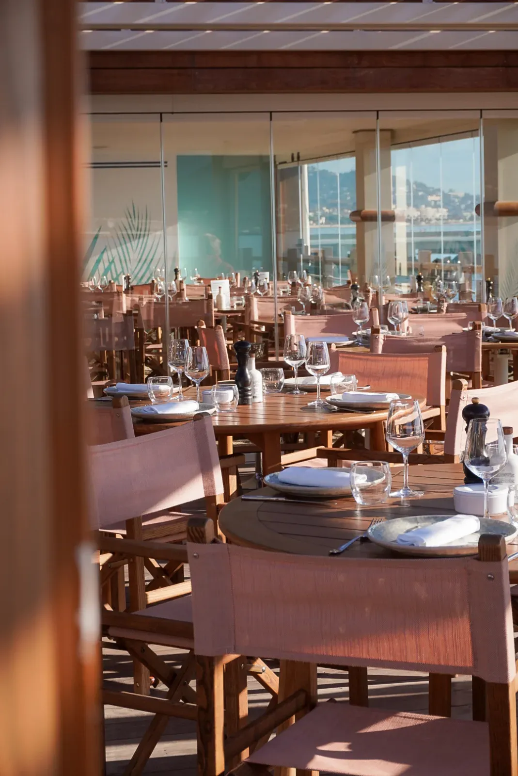 Mediterranean Culinary Gem: Beachfront Venue for Events in Cannes