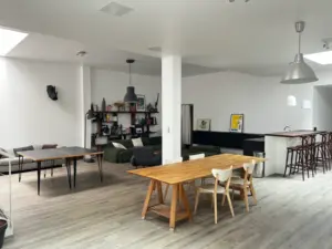 450 m² Modular Studio & Event Space in Bagnolet, Paris