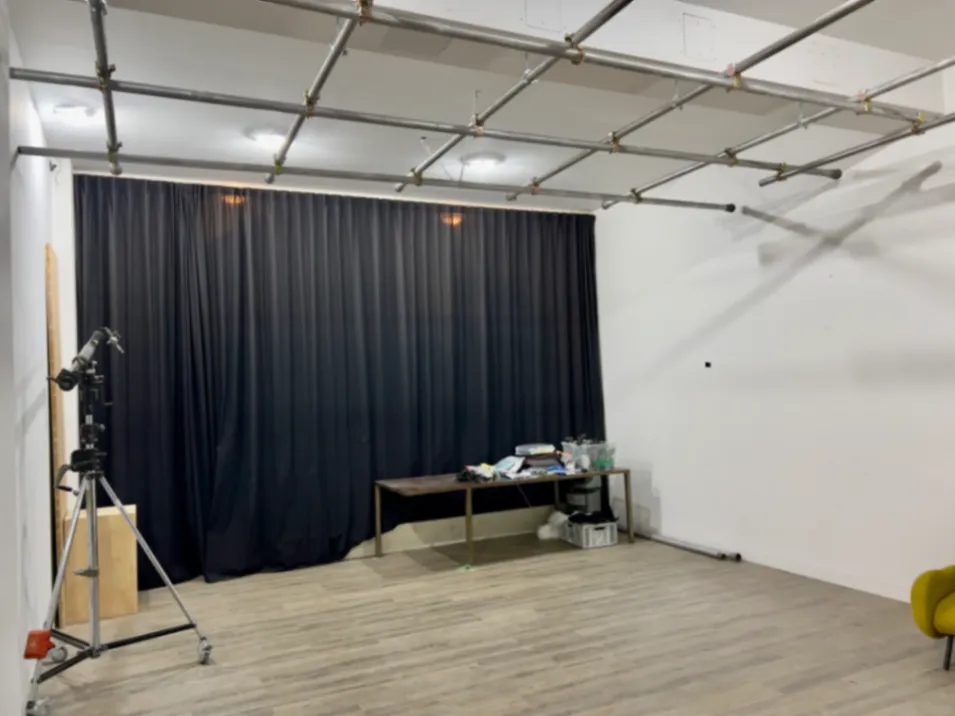 Modular 450 m² Studio & Event Space in Paris | Creative Production Hub