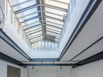 200 m² Creative Studio in Marseille for Photoshoots & Productions