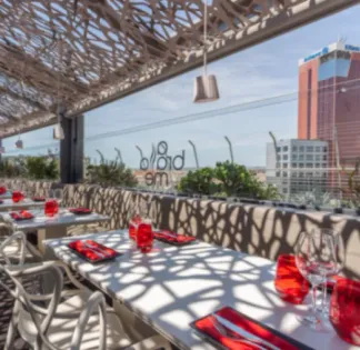 Un Sanctuaire Méditerranéen au-dessus des Nuages de Barcelone