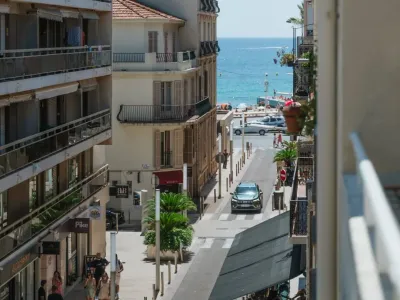 Modern 1-Room Apartment Near Palais des Festivals | Cannes