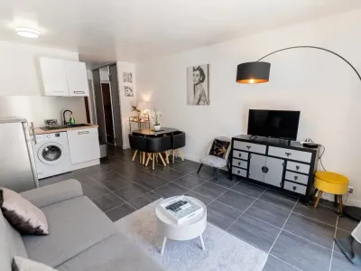 Modern 1-Room Apartment Near Palais des Festivals | Cannes