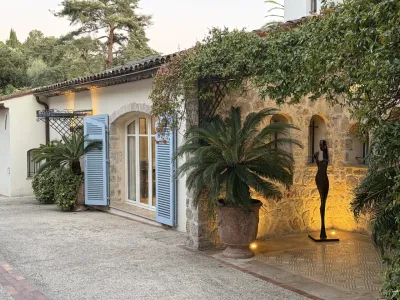 Modern Multimedia Room for Professional Events in Mouans-Sartoux