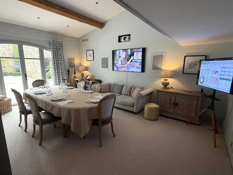 Modern Multimedia Room for Professional Events in Mouans-Sartoux