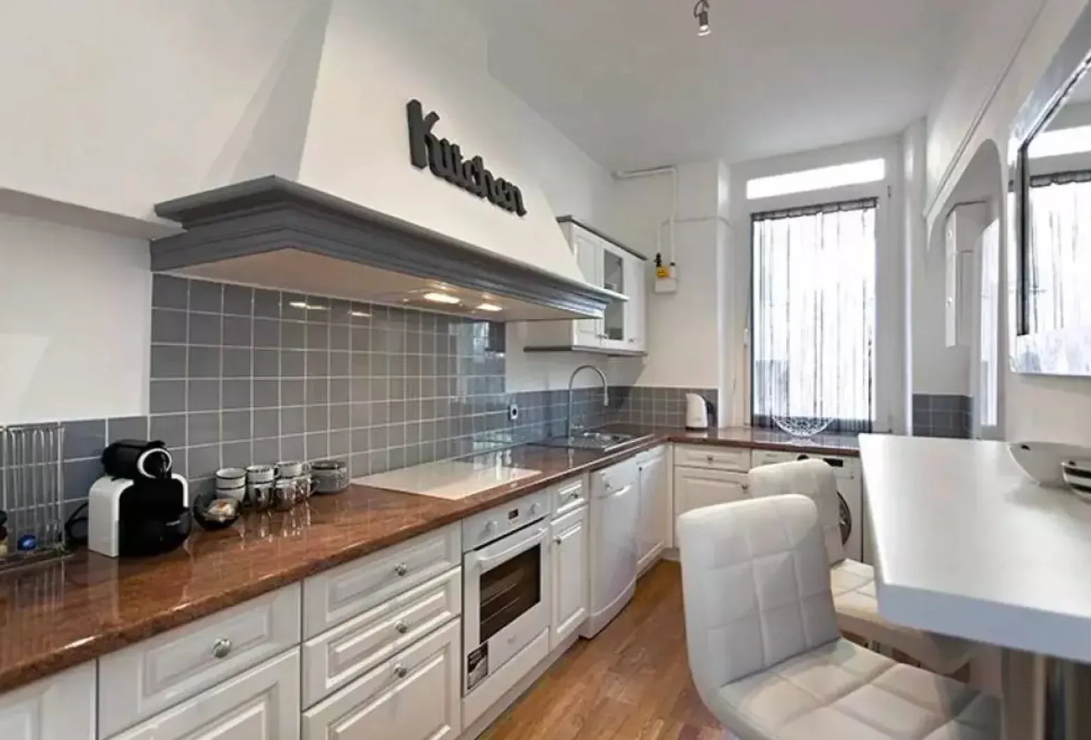 Appartement de Luxe à Cannes avec Vue sur le Port | Espace Rénové de 110m²
