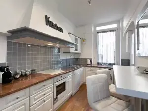 Appartement de Luxe à Cannes avec Vue sur le Port | Espace Rénové de 110m²