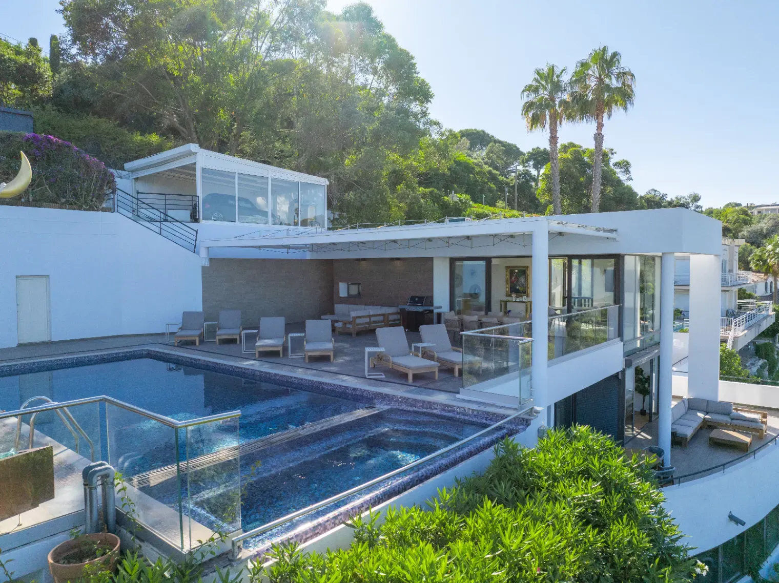 Beautiful Villa in Super Cannes with Incredible Views