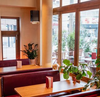 Lieu d'événement polyvalent à Bourg-la-Reine pour fêtes, dîners et séminaires