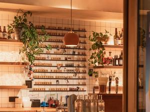 Lieu Australien Vintage avec Terrasse et Boulodrome à Antony
