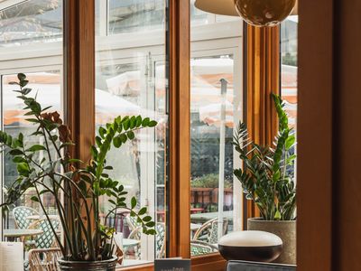 Lieu d'événement polyvalent avec terrasse, véranda et terrain de pétanque à Antony