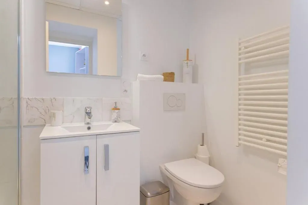 Tranquil Studio in Cannes: Quiet Neighborhood Near Beaches & Palais des Festivals