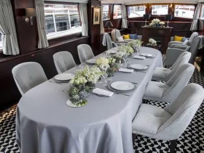 Luxury Yacht for Private Events in Paris | Exclusive Venue