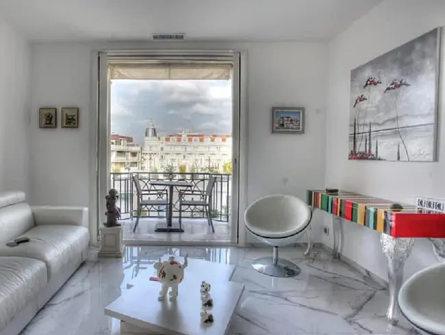 Studio de Luxe avec Vue sur Mer à Cannes | Emblématique Croisette