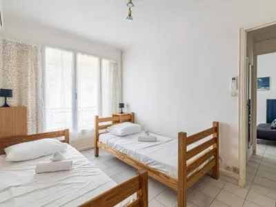 Appartement Le Bristol avec Balcon au Centre-Ville de Cannes