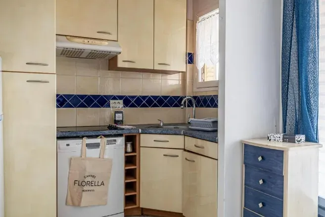 Le Bristol Apartment with Balcony in Cannes City Centre