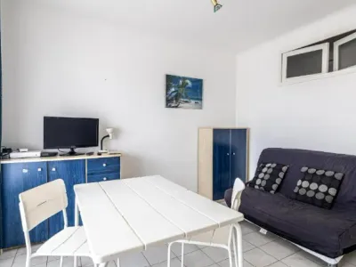 Appartement Le Bristol avec Balcon au Centre-Ville de Cannes