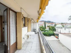 Le Bristol Apartment with Balcony in Cannes City Centre