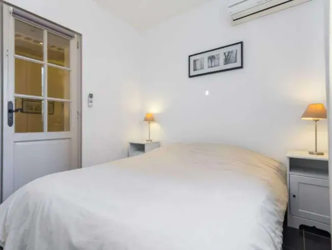 Two-Bedroom Flat in Cannes for Intimate Events