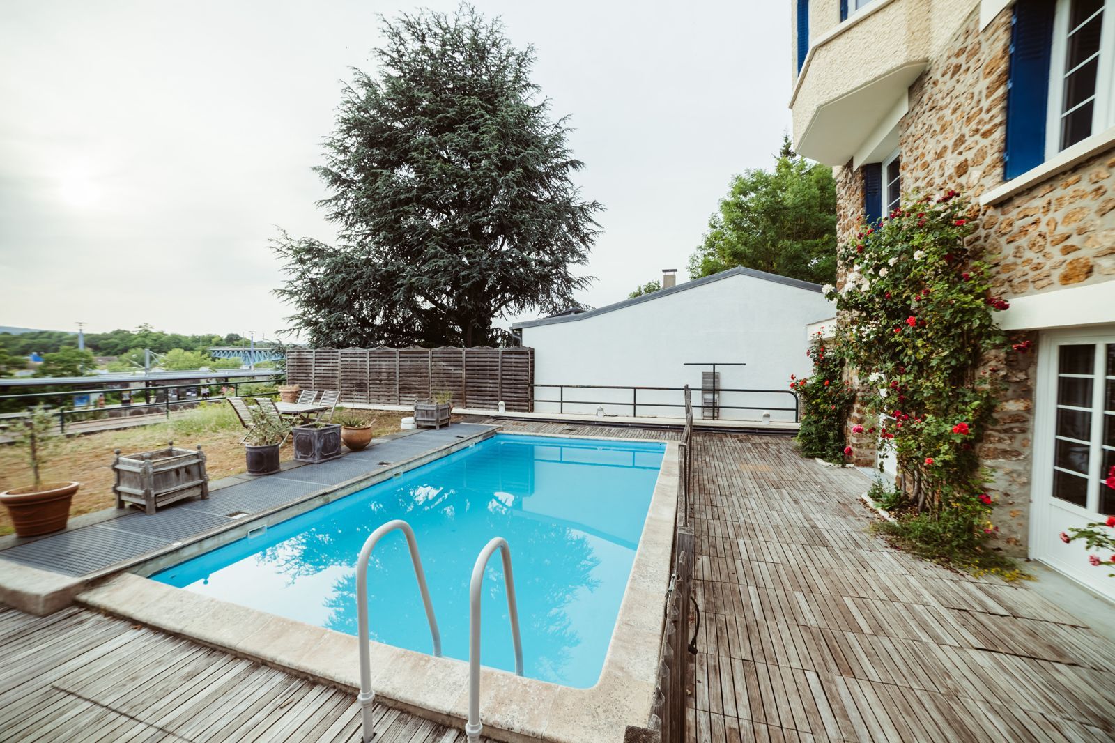 Maison polyvalente pour tournages et événements à Conflans-Sainte-Honorine