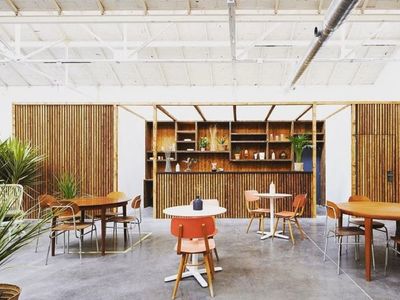 Lieu Industriel Moderne pour Événements d'Entreprise à Lyon