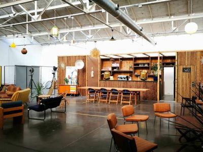 Lieu Industriel Moderne pour Événements d'Entreprise à Lyon