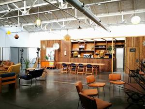 Lieu Industriel Moderne pour Événements d'Entreprise à Lyon